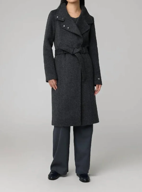 Hurry In Genie Novelty Wool Coat In Black