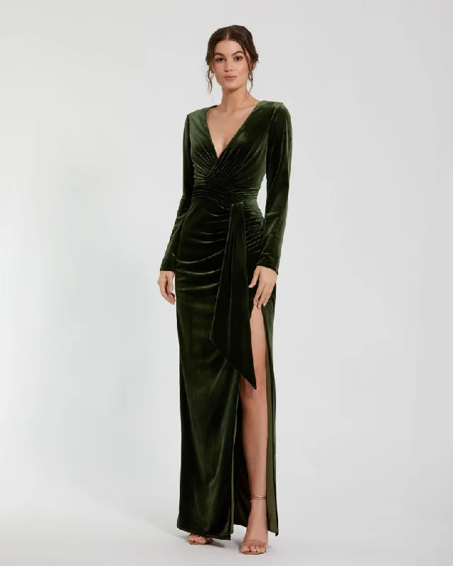Special Promotion Mac Duggal 56143 Long Sleeve Formal Fitted Velvet Evening Dress