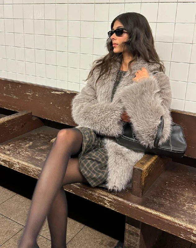 Year-End Clearance Lupita Jacket in Faux Fur Taupe