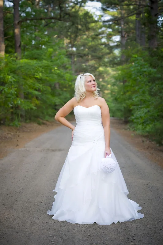 Grand Opening Sale Maggie Sottero Megan