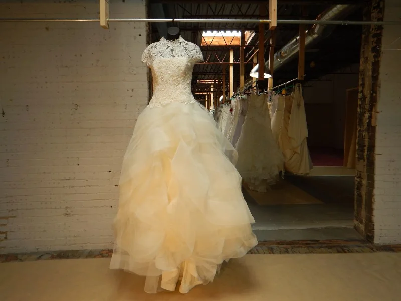 Final Markdown Vera Wang Henriette (43136)