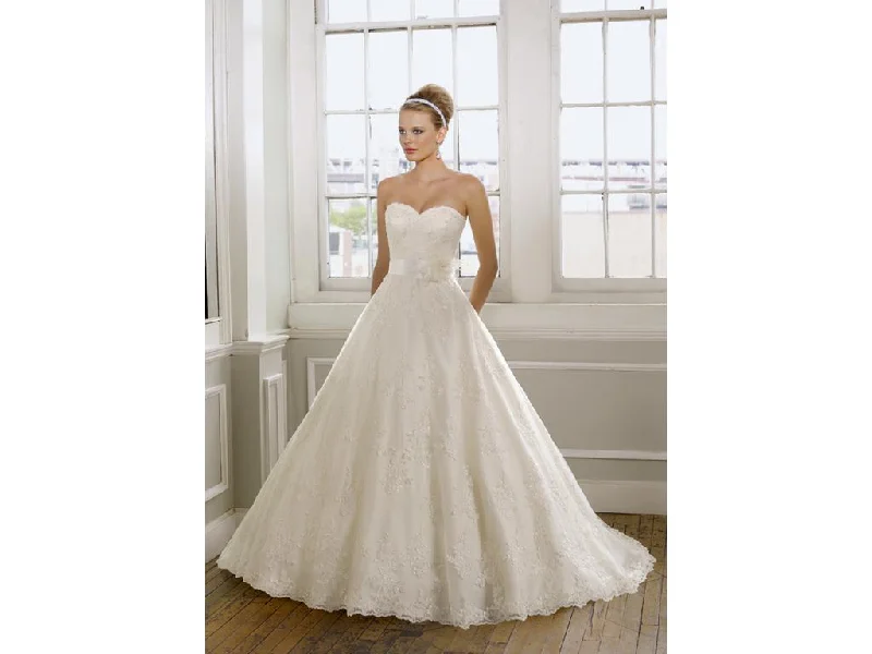 Doorbuster Deal Mori Lee 1612