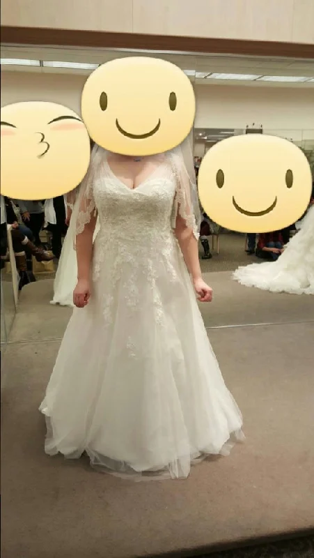 Holiday Sale David's Bridal