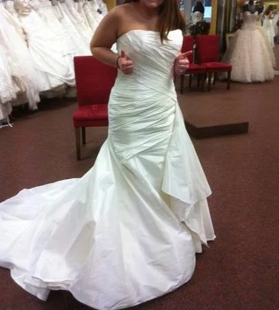 Today’s Deal Enzoani Enzoani Dartmouth Size 10
