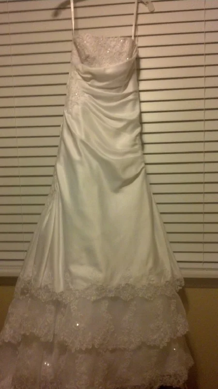 Discount Mania David's Bridal David's Bridal 79466white- 699aa11 Size 4