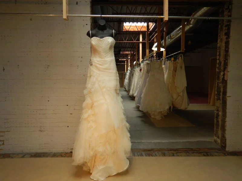 Deal Dash Vera Wang 110413 Model