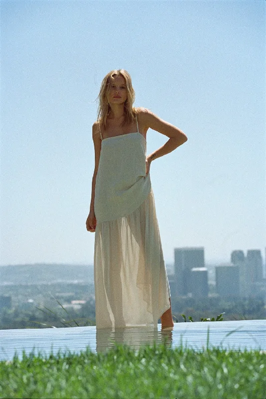 Hurry In Nora Maxi Dress Natural